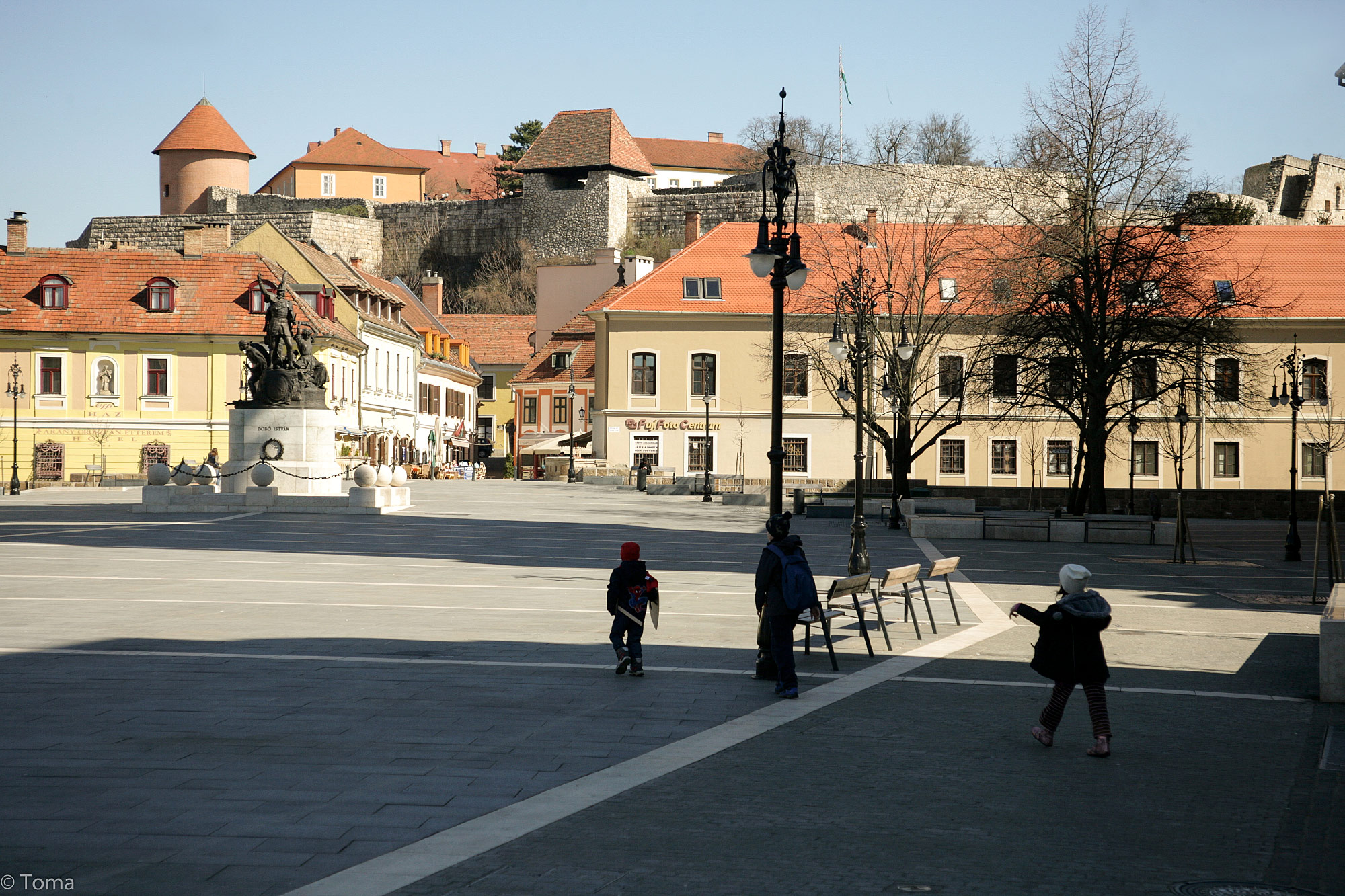 Eger (Photo License: CC BY-NC-ND 2.0)